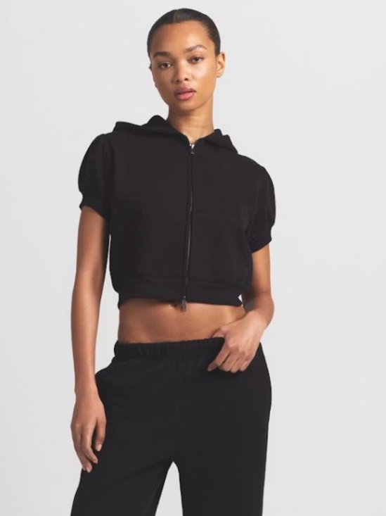 SKIMS Tops - NWT 3X SKIMS BUBBLE SLEEVE CROPPED ZIP UP IN BLACK